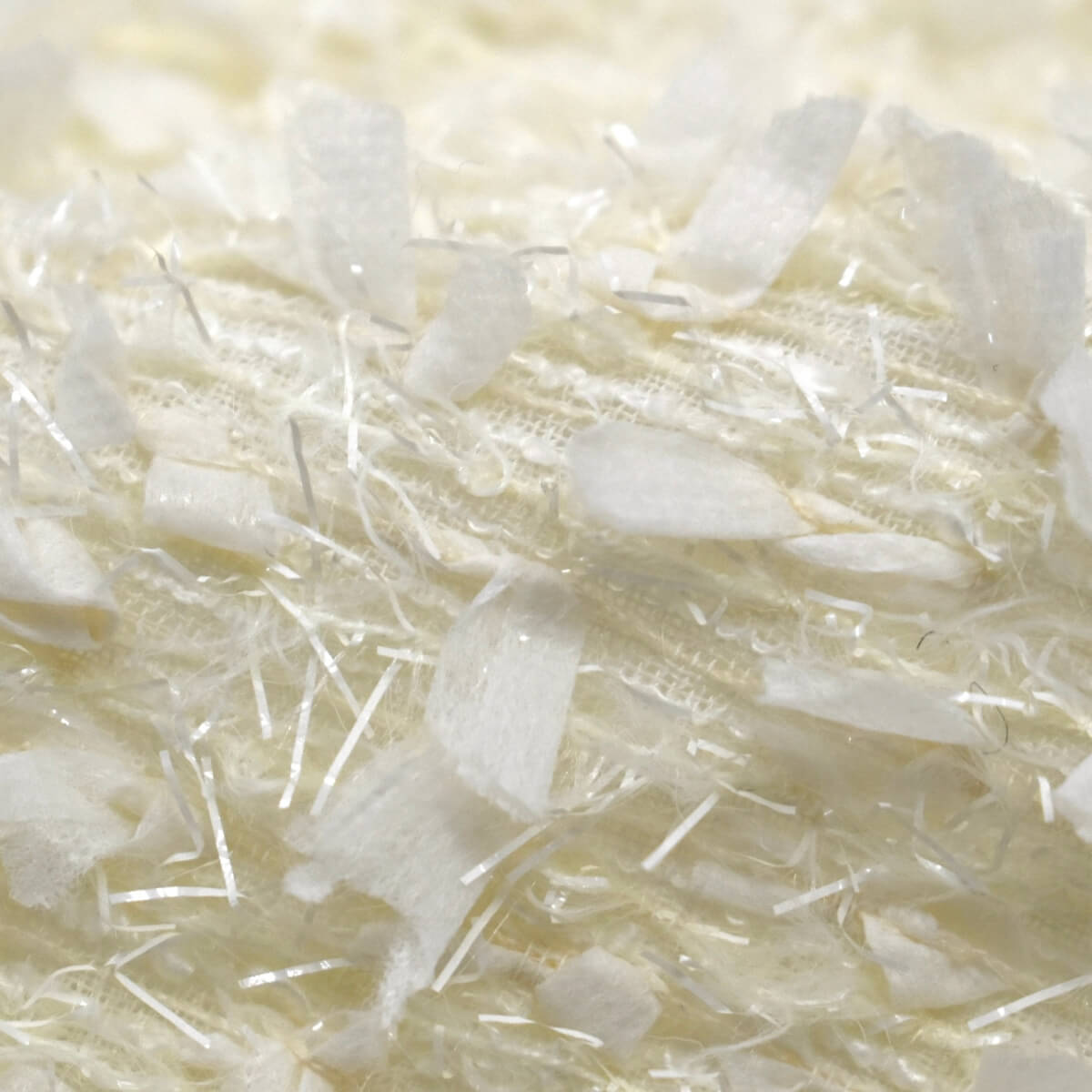 Jewelry Feather c/# off-white